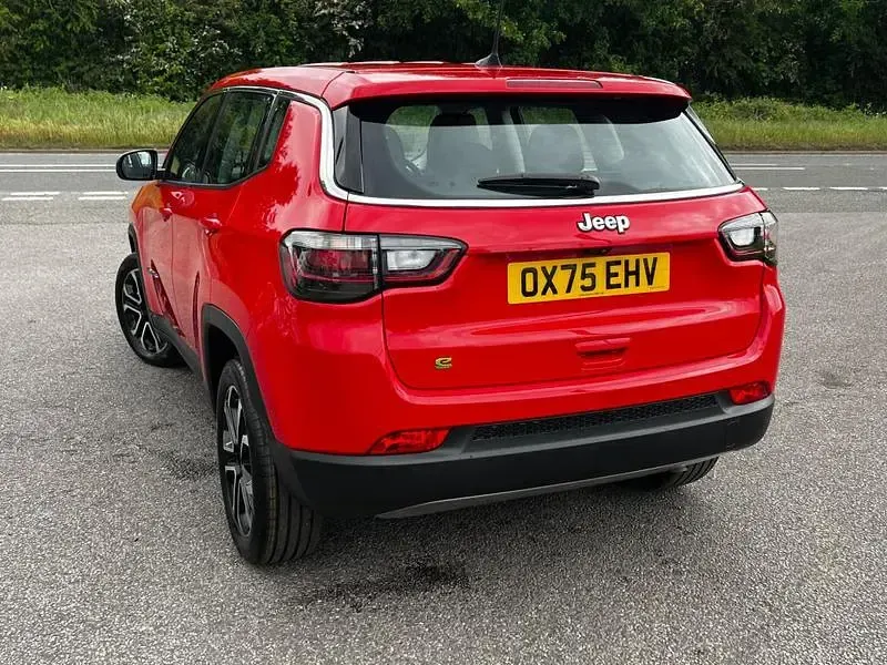 New Jeep Compass Altitude 130 HP (95 kW) 2025 Red SUV
