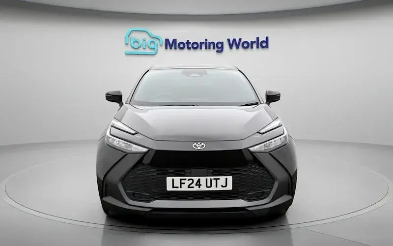 Używany Toyota C-HR 140 KM (102 kW) 2026 SUV