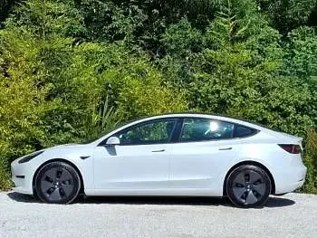 Used Tesla Model 3 Long Range AWD 11 kW (15 HP) 2021 White Sedan