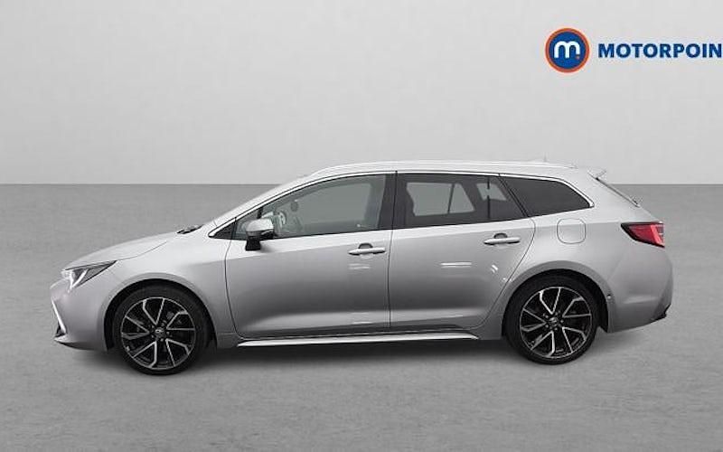 Used Toyota Corolla 184 HP (135 kW) 2022 Silver Estate