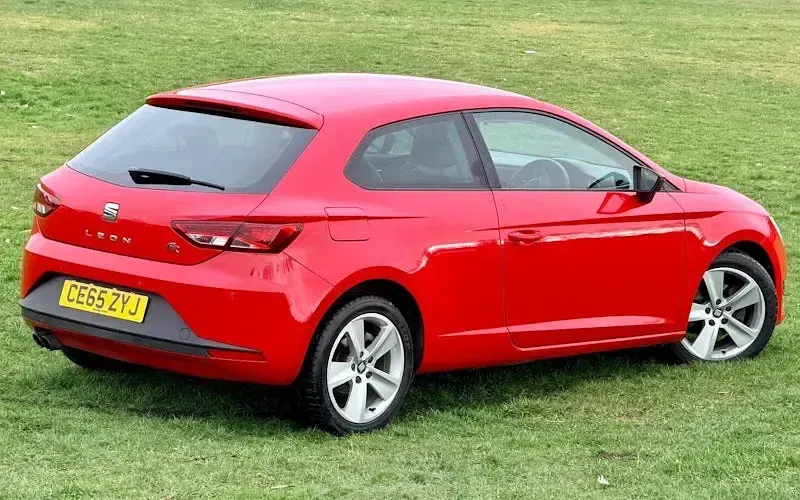Used Seat Leon SC FR 150 HP (110 kW) 2015 Red Hatchback