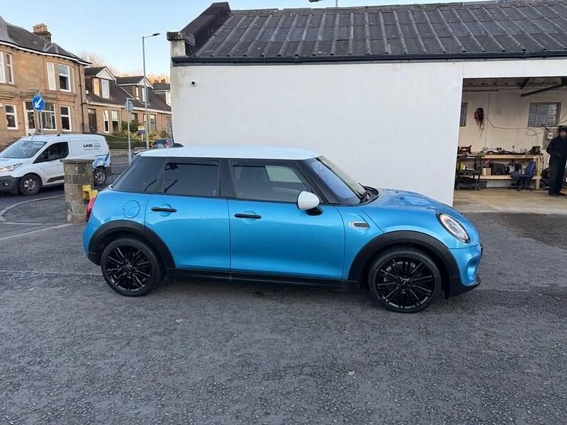 Used Mini Cooper Hatch 136 HP (100 kW) 2016 Blue Hatchback