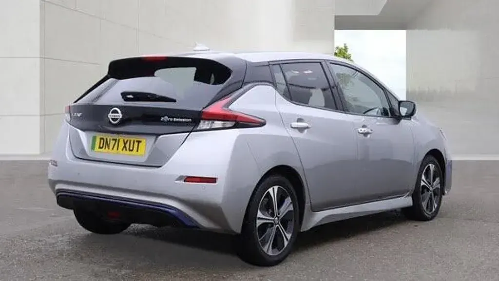 Used Nissan Leaf Tekna 110 kW (150 HP) 2021 Hatchback
