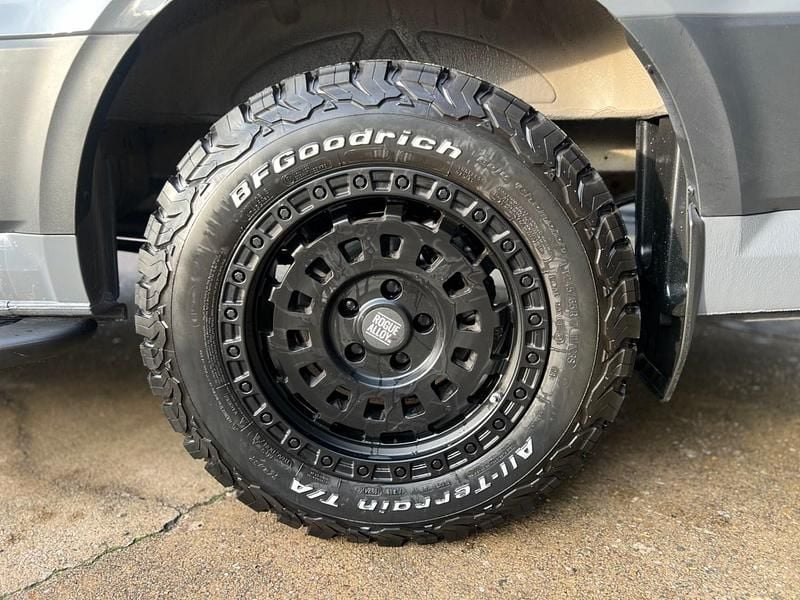 New VW Crafter 177 HP (130 kW) 2025 Grey Van