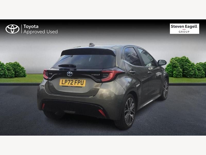 Used Toyota Yaris Hybrid 116 HP (85 kW) 2022 Bronze Hatchback