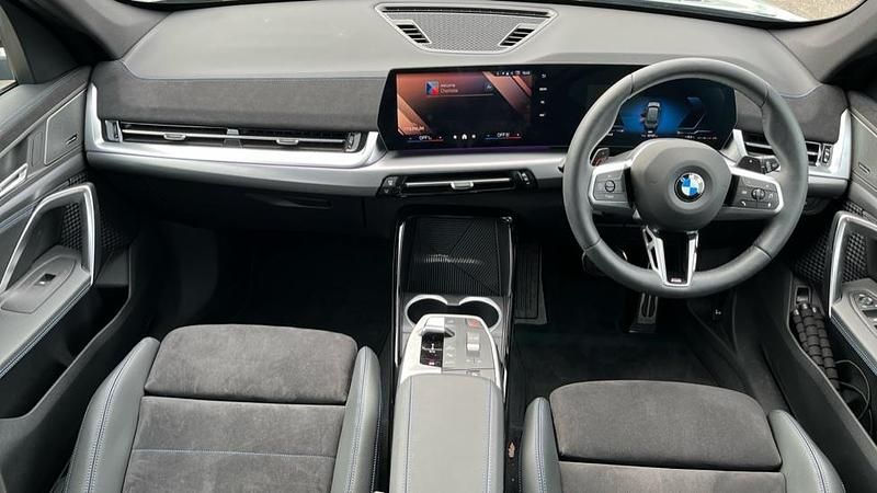 Second-hand BMW X1 M Sport 170 CP (125 kW) 2026 Verde SUV