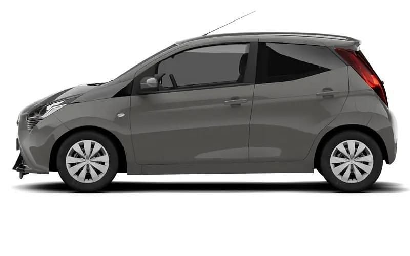 Used 2021 Toyota Aygo X-play Hatchback | £9,020 (Fair price) - Image 1/1