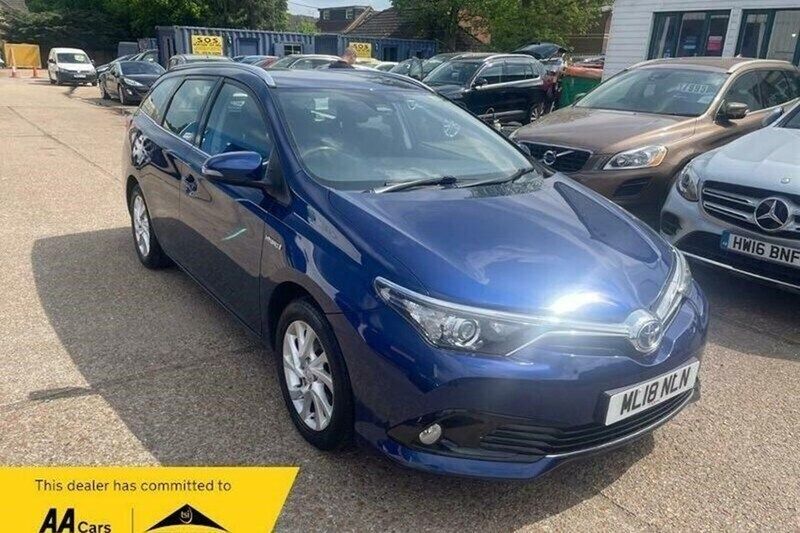 Used 2018 Toyota Auris Touring Sports Estate | £12,995 (Fair price) - Image 1/1