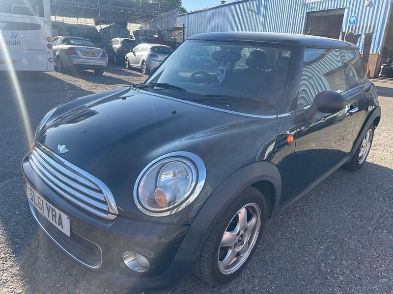 Usado Mini ONE Hatch 98 CV (72 kW) 2011 Negro Utilitario