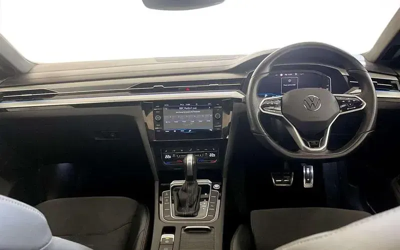 Used VW Arteon R-line 190 HP (139 kW) 2024 Estate