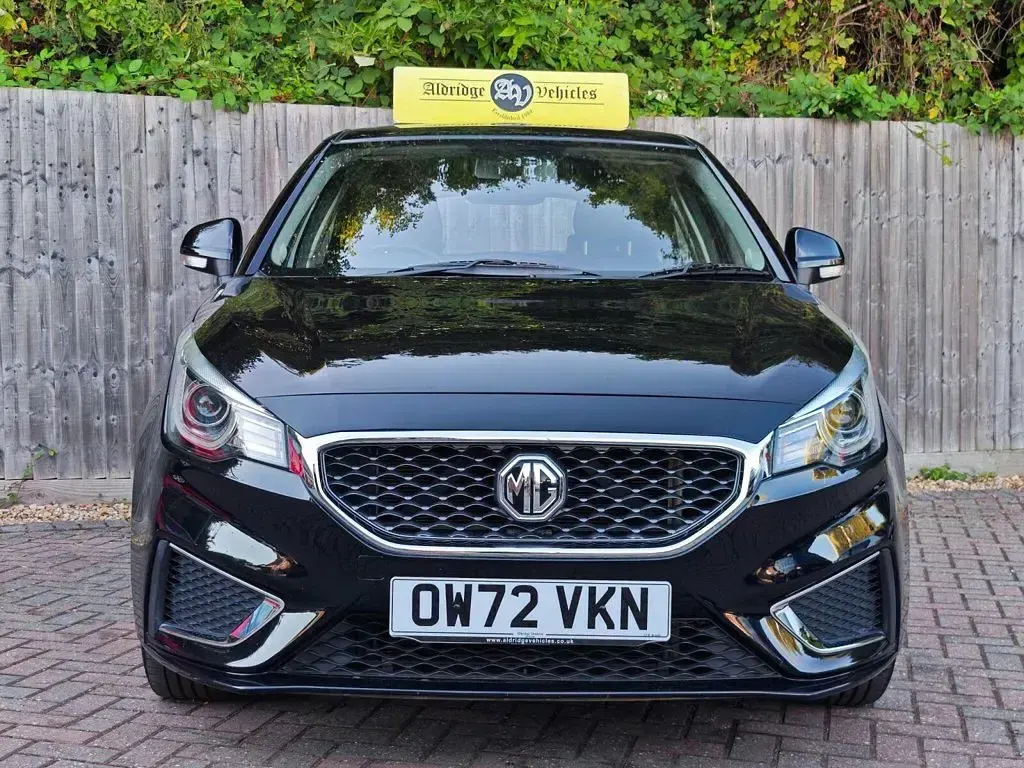 Used MG MG3 Exclusive 106 HP (77 kW) 2023 Black Hatchback