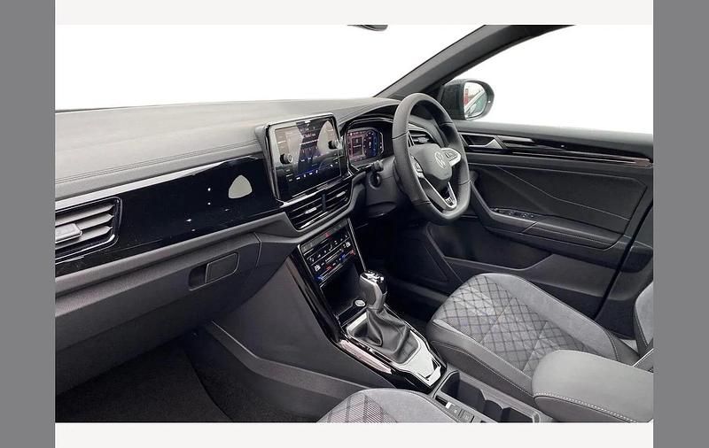 Used VW T-Roc Black Edition 150 HP (110 kW) 2025 Grenadilla black SUV