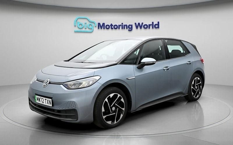 Begagnad VW ID.3 Pure 110 kW (150 HK) 2021 Blå Halvkombi