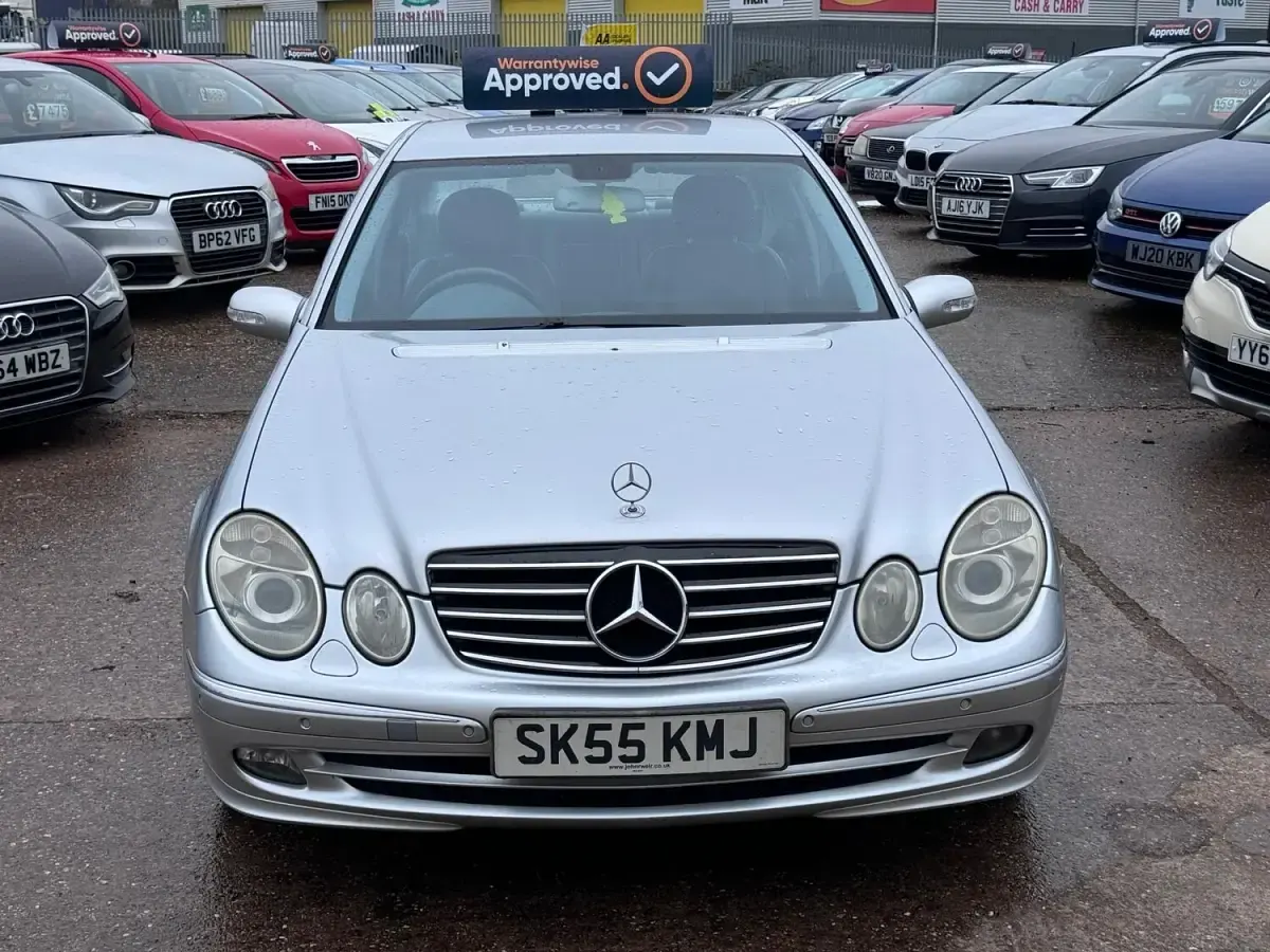 Used Mercedes E220 Avantgarde 2005 Silver Sedan