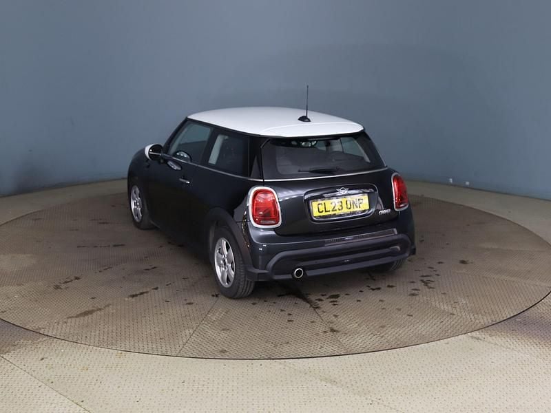 Used Mini Cooper Classic 134 HP (98 kW) 2023 Black Hatchback