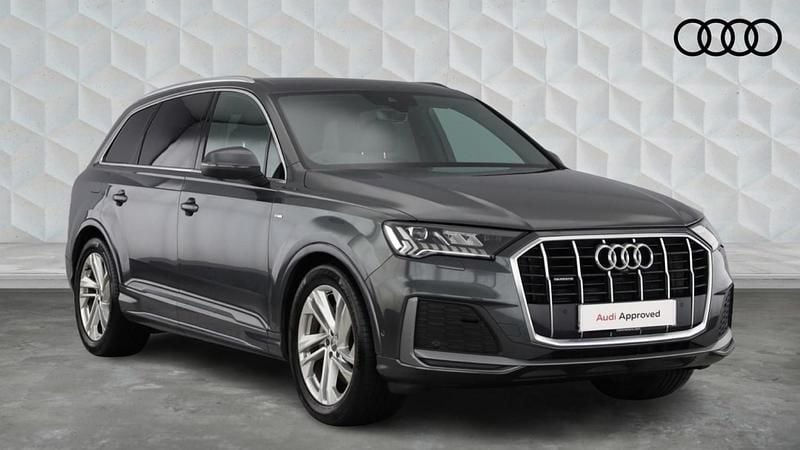 Used Audi Q7 Black Edition 231 HP (169 kW) 2023 Daytona grey SUV