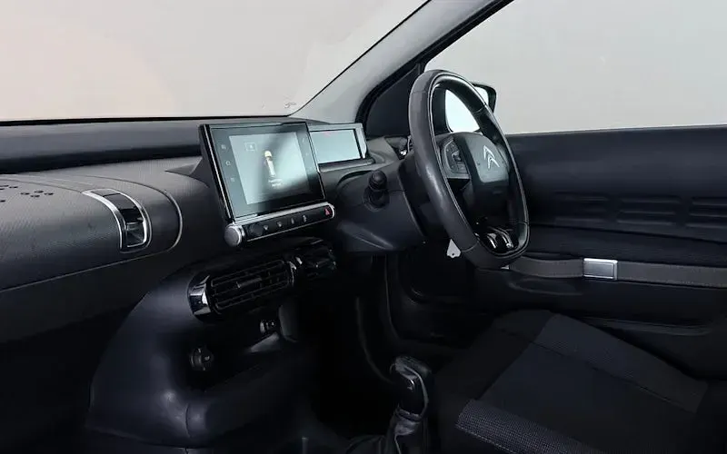 Used Citroën C4 Feel 82 HP (60 kW) 2016 Black SUV