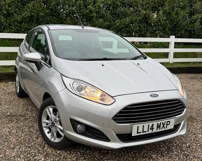 Used Ford Fiesta Zetec 2014 Silver Hatchback