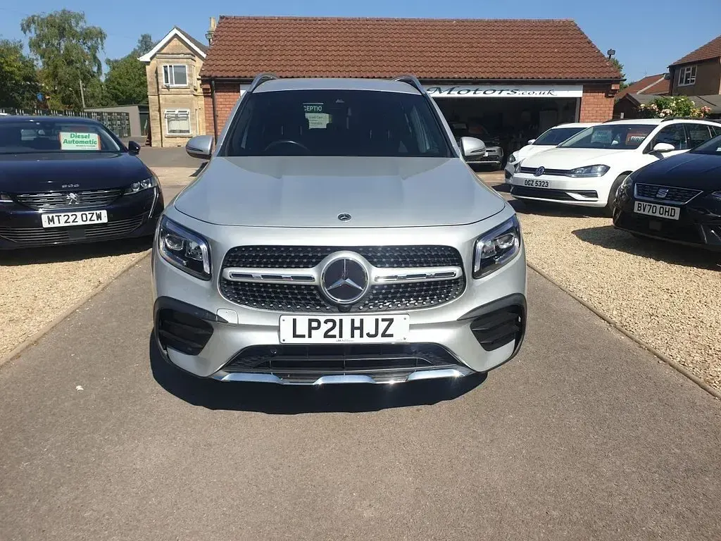 Used Mercedes GLB200 AMG line 163 HP (119 kW) 2021 Silver SUV