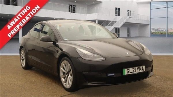 Black Used 2021 Tesla Model 3 Long Range RWD Sedan | £21,354 (Expensive) - Image 1/1