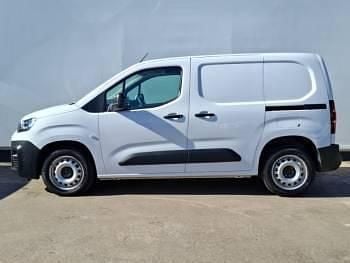 Usado Citroën Berlingo 100 HP (73 kW) 2024 Branco Monovolume