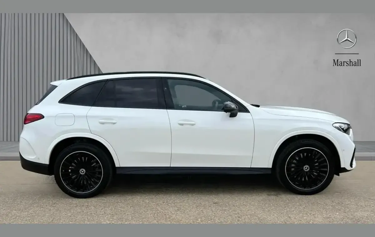Used Mercedes GLC300 Urban 308 HP (226 kW) 2025 White SUV