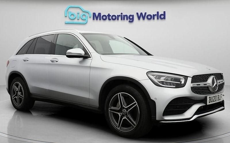 Used 2022 Mercedes GLC220 AMG line Estate | £24,700 (Good price) - Image 1/4