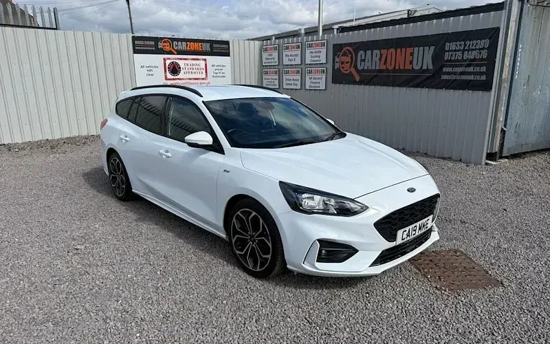Usado Ford Focus ST-Line X 182 HP (133 kW) 2019 Branco Carrinha