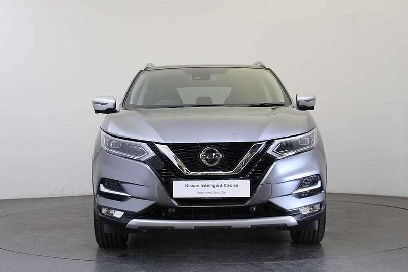 Used Nissan Qashqai N-Motion 113 HP (83 kW) 2019 Grey SUV