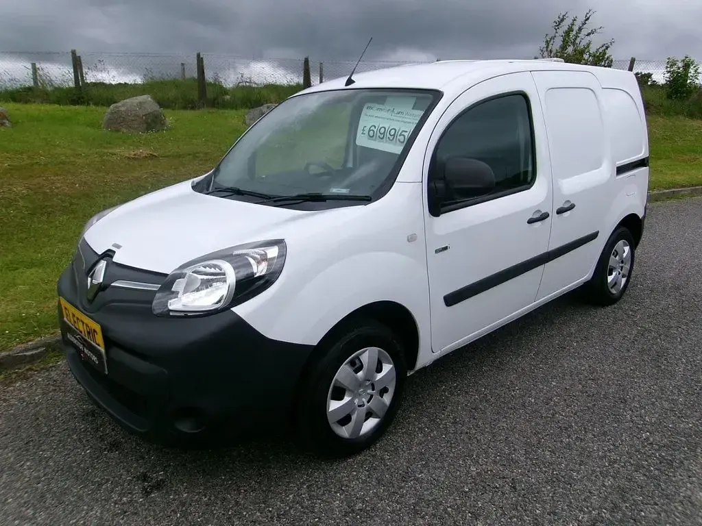 Used Renault Kangoo Business 44 kW (60 HP) 2021 White MPV