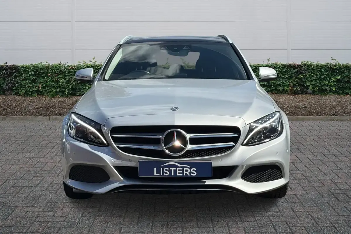 Used Mercedes C200 Premium 2018 Silver Estate