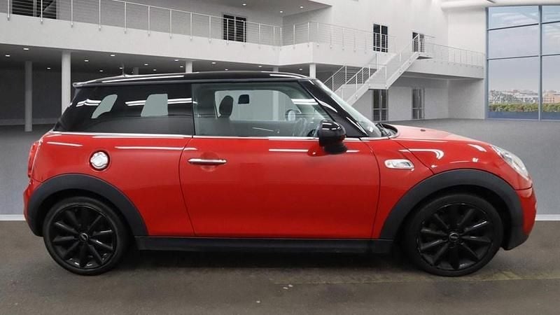 Used Mini Cooper S Hatch 2018 Red Hatchback