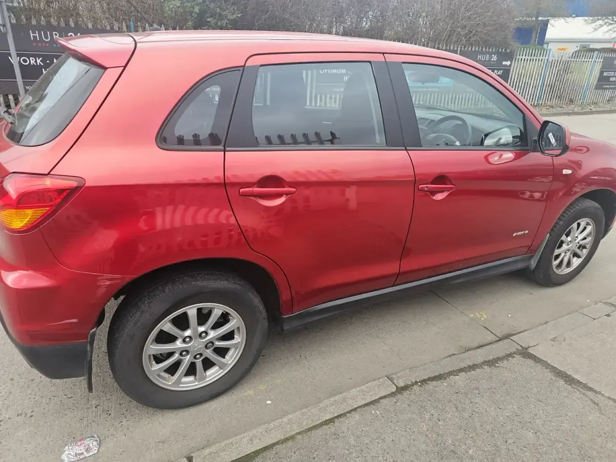 Used Mitsubishi ASX 117 HP (86 kW) 2011 Red SUV