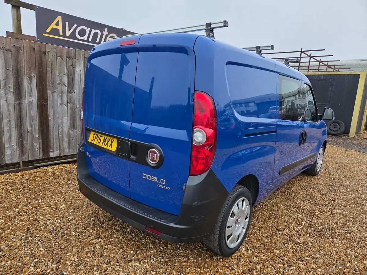 Used Fiat Doblò Active 2015 Blue MPV