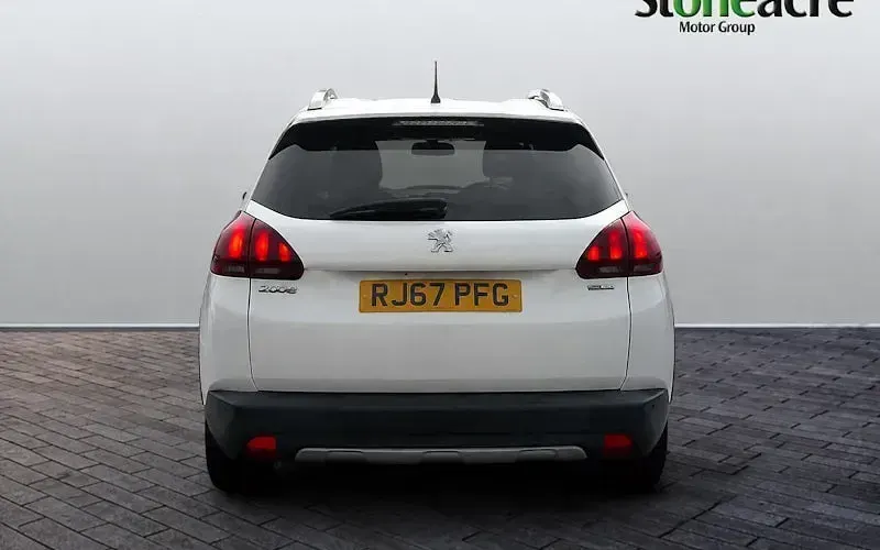 Used Peugeot 2008 Allure 110 HP (80 kW) 2017 White SUV