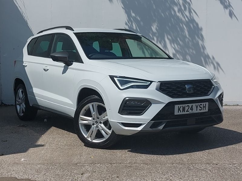 White Used 2024 Seat Ateca FR SUV | £23,498 (Fair price) - Image 1/4