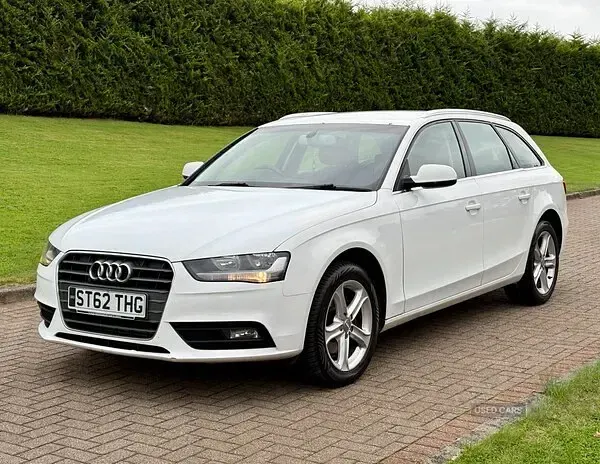 Used Audi A4 140 HP (102 kW) 2013 White Estate