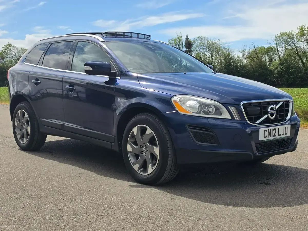 Used Volvo XC60 Ocean Race 240 HP (176 kW) 2012 Blue SUV