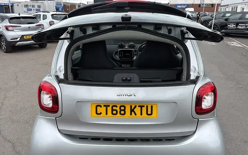 Used Smart ForTwo Coupé Premium 71 HP (52 kW) 2019 Silver Coupe
