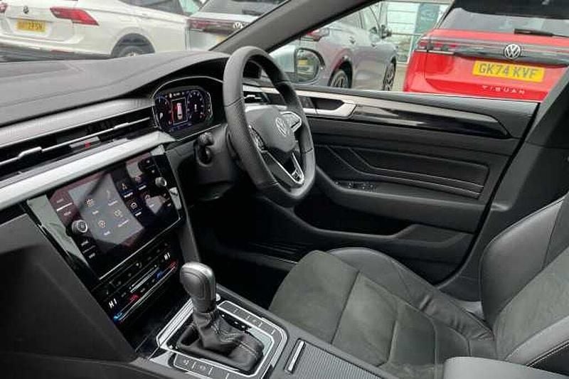 Used VW Arteon R-line 200 HP (147 kW) 2024 Silver Estate