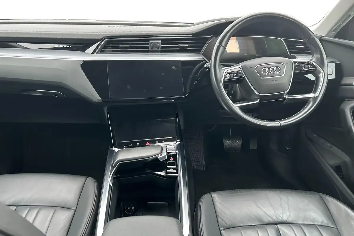 Used Audi e-tron Comfort 300 kW (408 HP) 2020 Black SUV