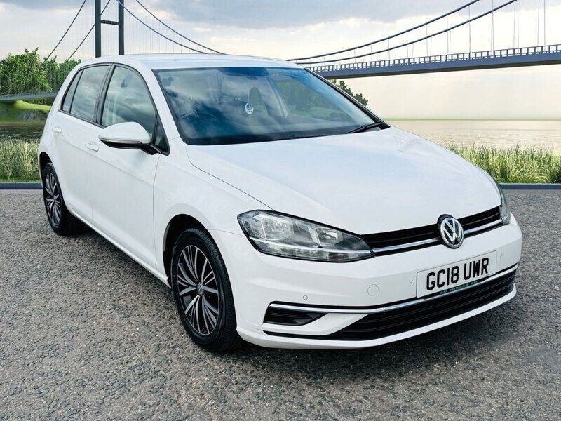 White Used 2018 VW Golf VII SE Hatchback | £8,990 (Good price) - Image 1/4