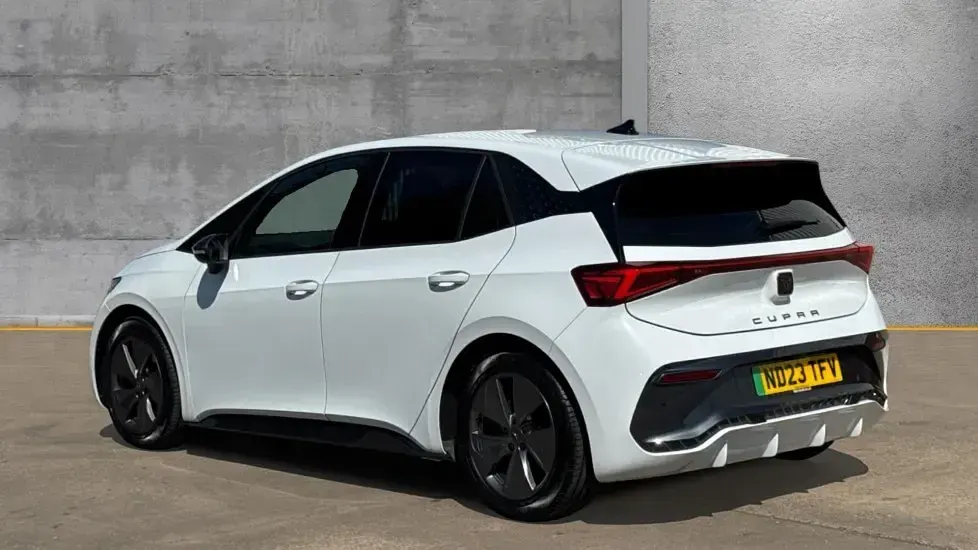 Used Cupra Born 150 kW (204 HP) 2023 White Hatchback
