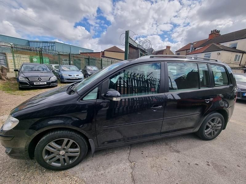 Black Used 2009 VW Touran SE MPV | £2,495 (Good price) - Image 1/4