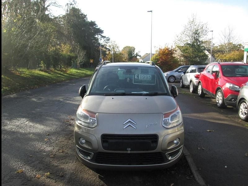 Beige Used 2011 Citroën C3 Picasso Exclusive MPV | £2,360 (Fair price) - Image 1/4