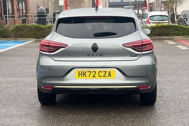 Used Renault Clio V Engineered 143 HP (105 kW) 2022 Grey Hatchback