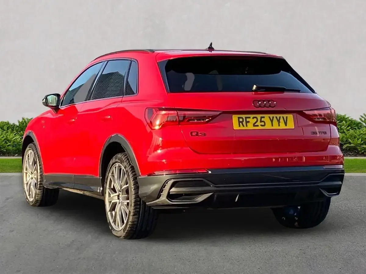 New Audi Q3 Black Edition 150 HP (110 kW) 2025 Red SUV