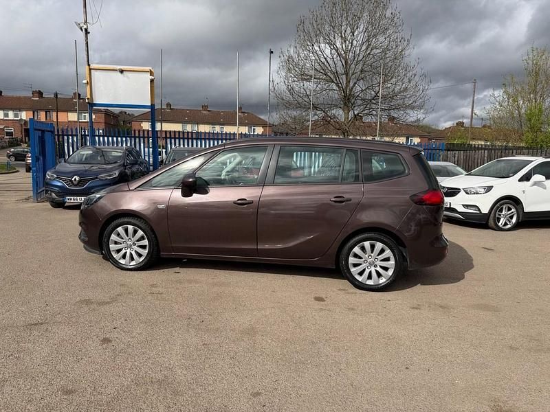 Used Vauxhall Zafira Design Edition 2017 Brown MPV