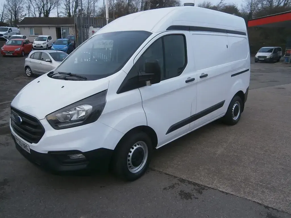 Used Ford Transit Custom 105 HP (77 kW) 2020 White Van
