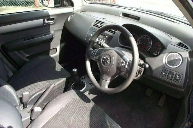 Used Suzuki Swift 2005 Hatchback